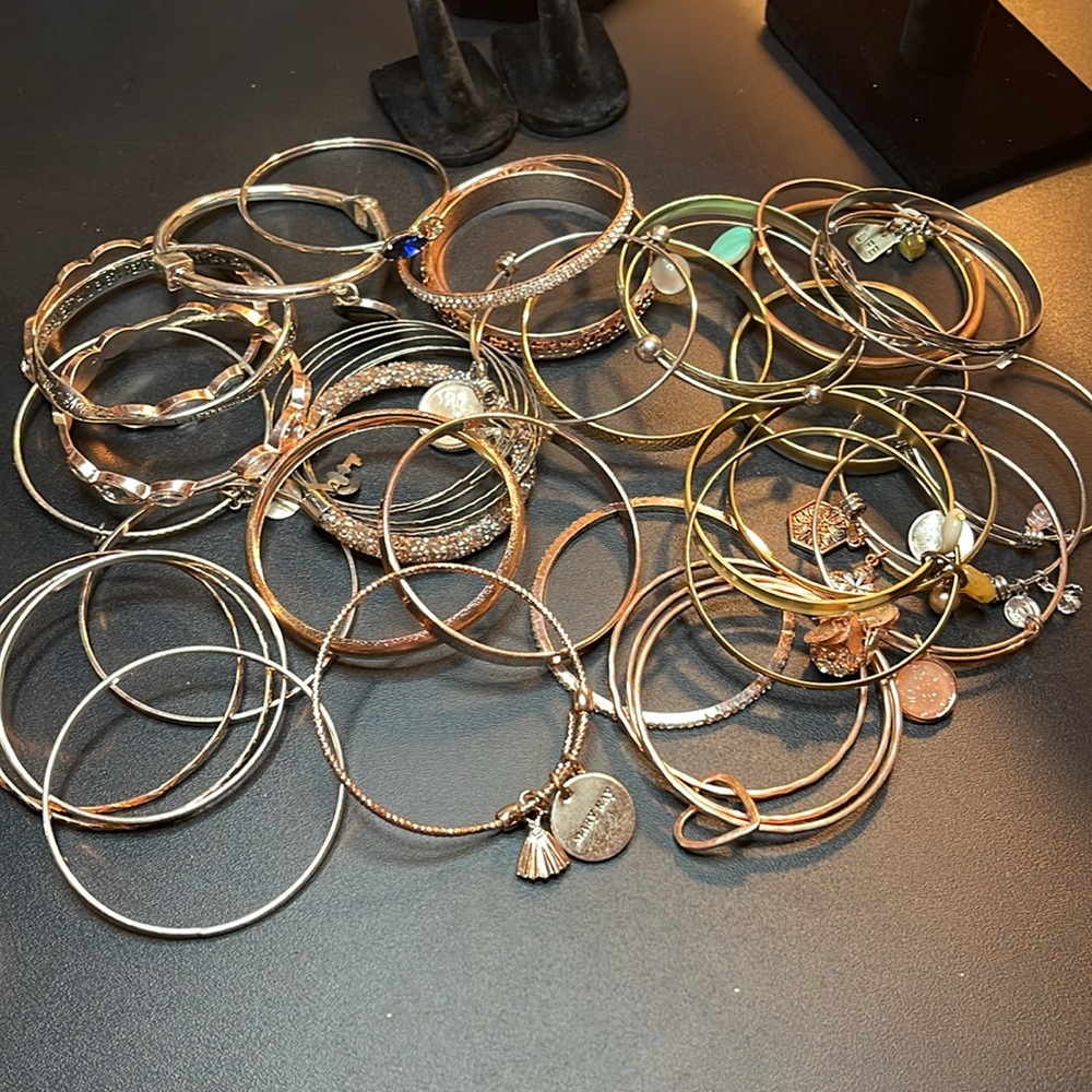 35 Bundle Bracelets - image 2